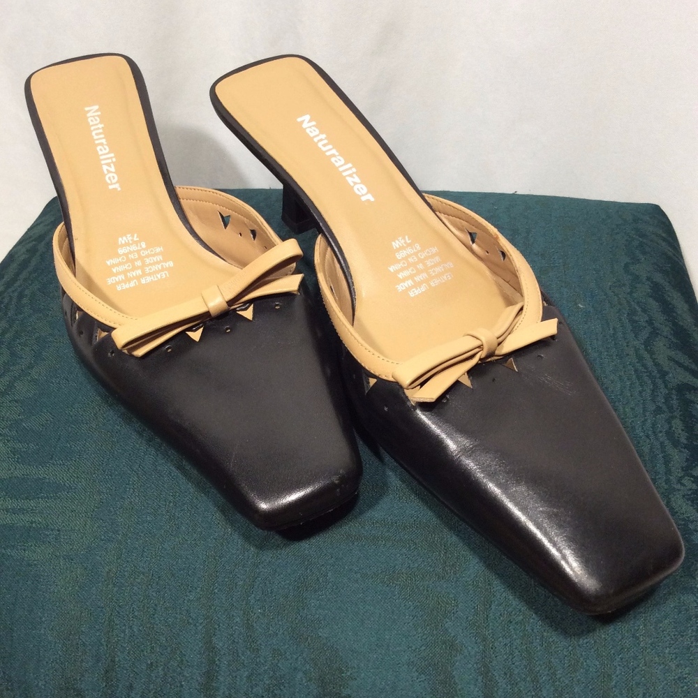 SALE! - Naturalizer Leather Heels